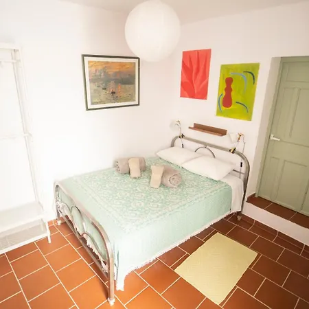 Cozy Apartment Downtown Orgiva Esterno foto